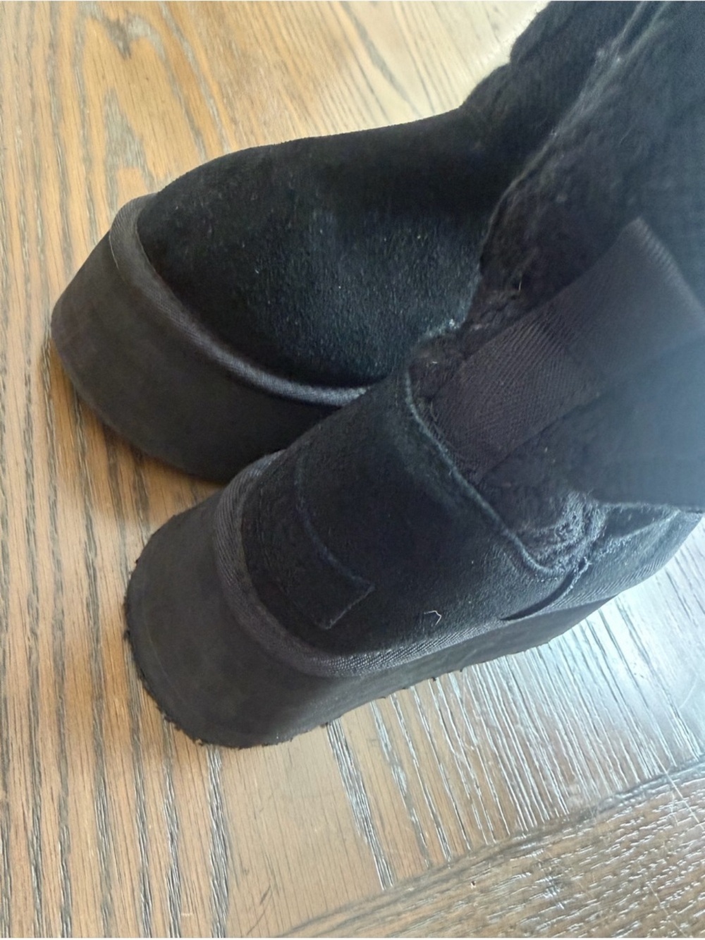UGG Sweater Letter Knit Cuffed Platform Boot - Picture 5 of 6